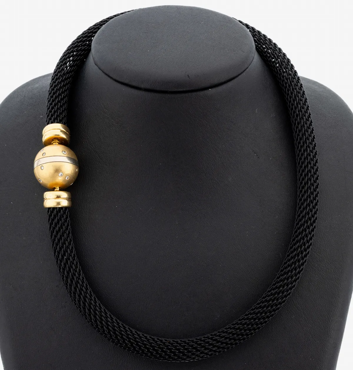Collier mit 18 kt Gold Brillant-Schließe, GG/WG 750/000, Strickcollier aus