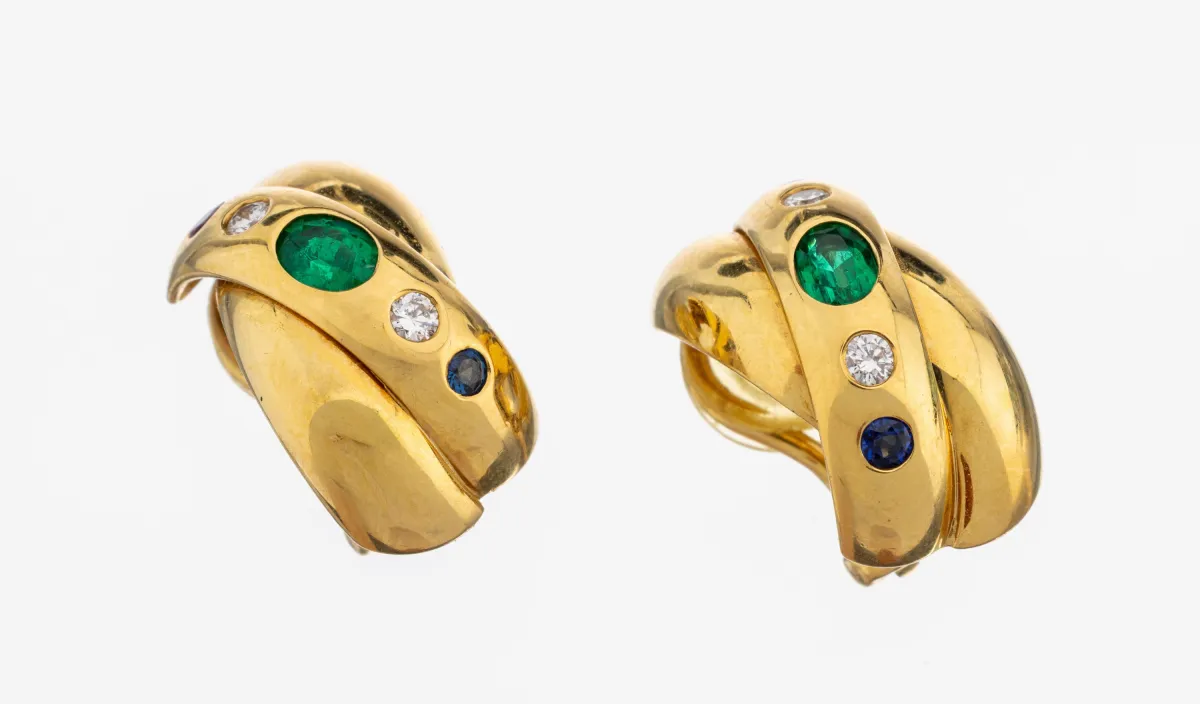 Paire de clips d'oreilles or 18 kt diamants-pierres de couleur, or 750/000, 4 diamants total env. 0,08 ct