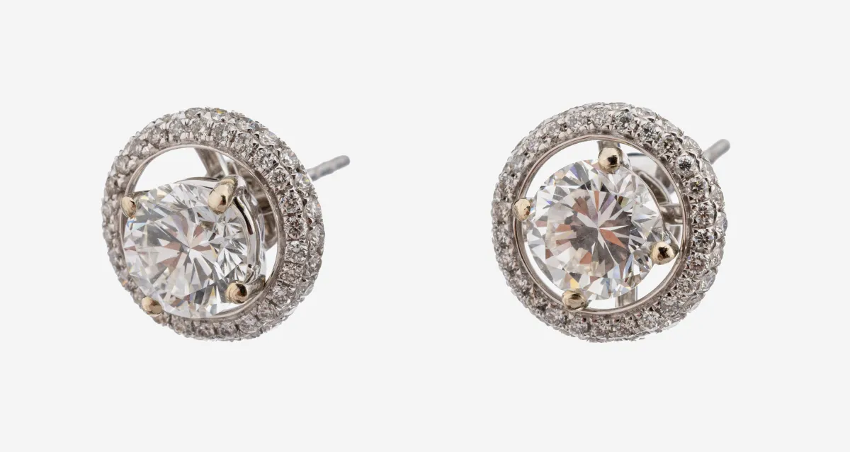 Paar 14 kt Gold Brillant-Ohrstecker, WG 585/000, 2 Brillanten zus. ca. 1.75 ct
