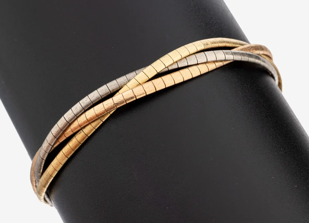Bracelet en or 14 kt, années 1950-60, or jaune/blanc/rose 585/000, surface satinée,