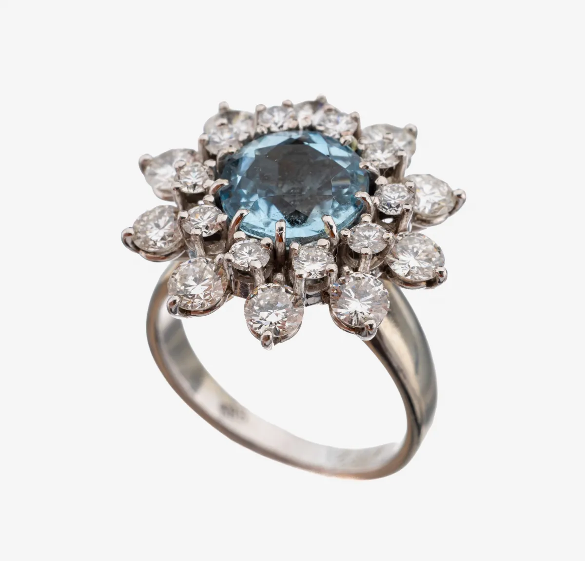 14 kt Gold Aquamarin-Brillant-Ring, WG 585/000, stil. Blüten, mittig rundfacett