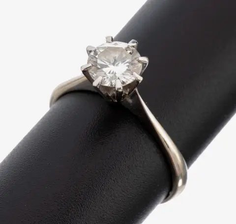 Bague diamant en or 18 kt, or blanc 750/000, diamant env. 0,95 ct (grav.) blanc/vvs, taille 57