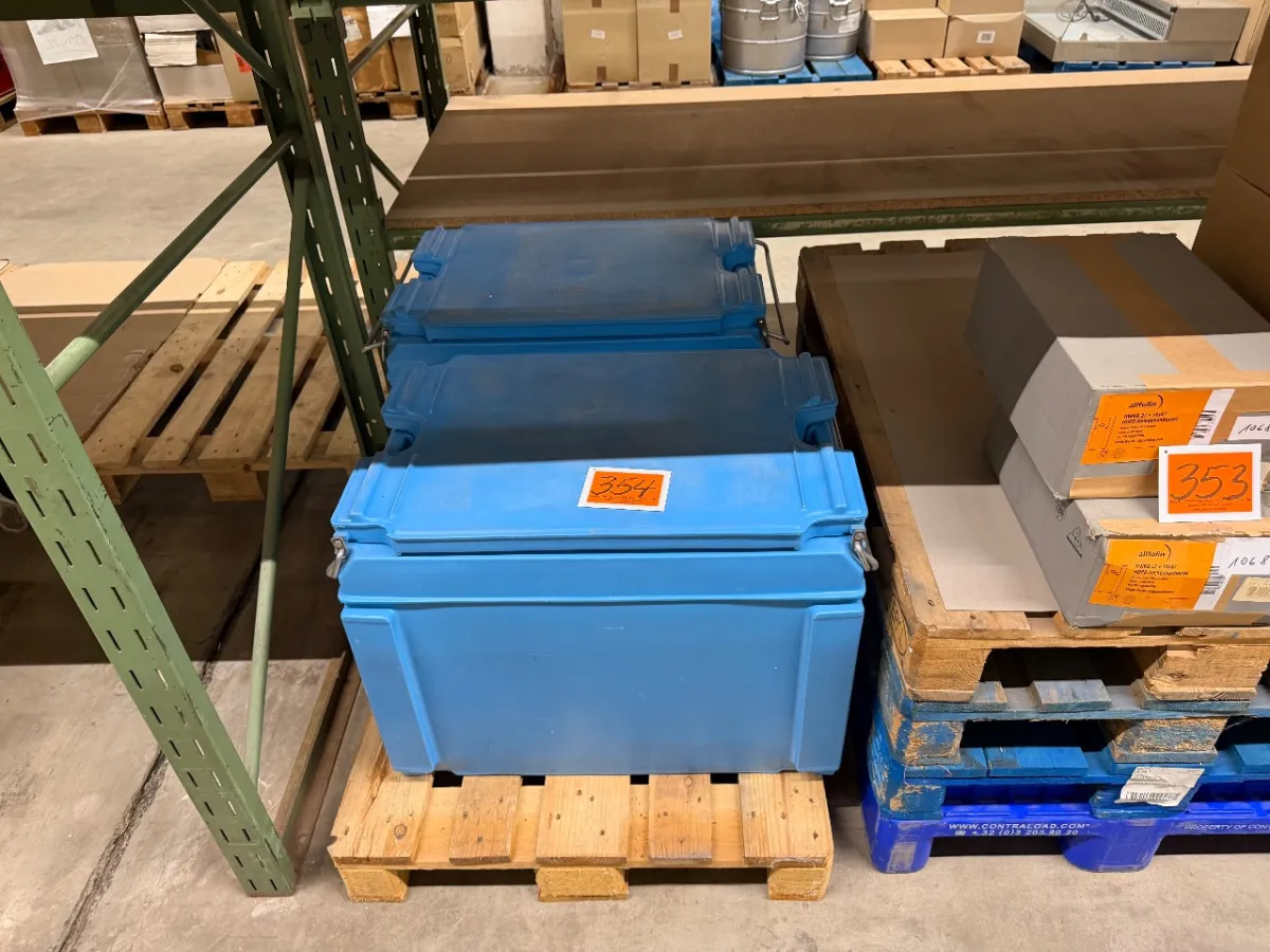 Posten Boxen (2 Stück)