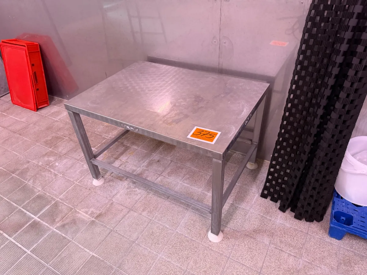 Alu-Tisch