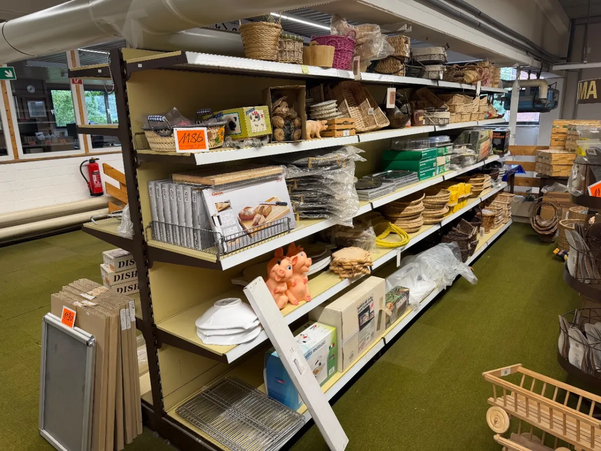 Posten div. Verbrauchsmaterialien