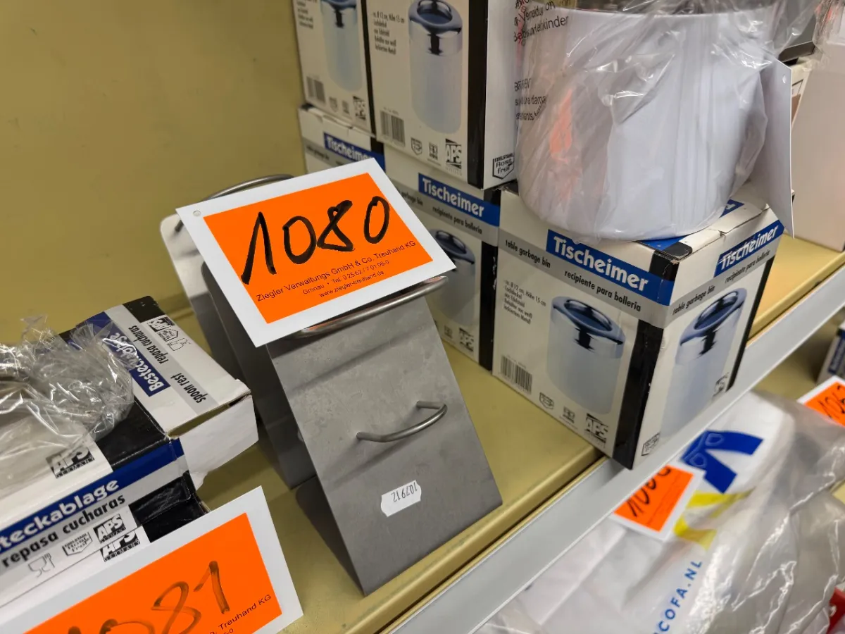 Posten Spitztütenhalter (3 Stück)