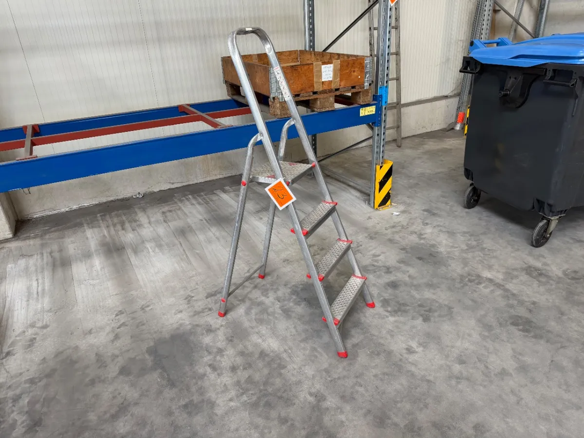 Aluminium ladder (3 steps)