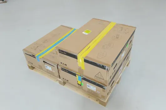 Eaton 5PX 2200i Eaton Rack UPS lot