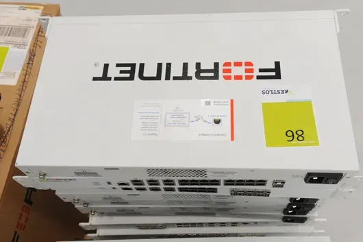 Lot of Fortinet FortiGate 100EF Firewalls