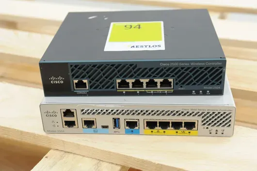 2x Cisco Wireless Controller
