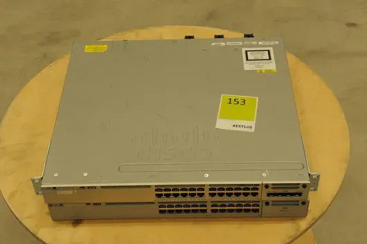 2x Cisco Catalyst 3850 24, Cisco Catalyst 9300 24