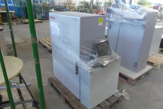 BOSCH wall distribution cabinet, with control terminal, with pallet