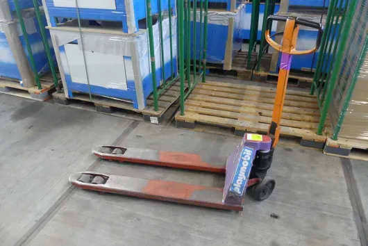 BT LIFTER Hand Pallet Truck