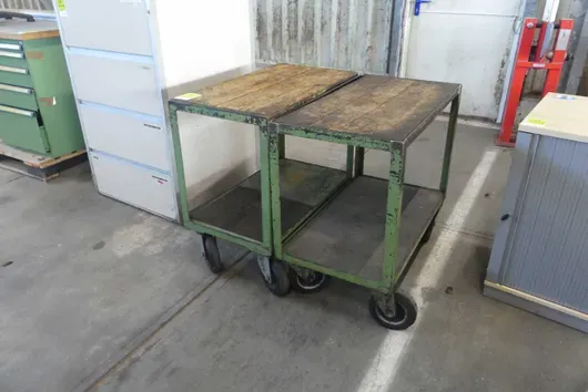 2x table trolleys
