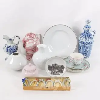 Zestaw części porcelanowych