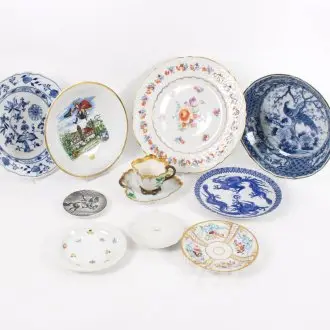 11 części zastawy porcelanowej