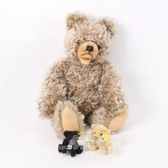 3 versch. Teddys, u.a. STEIFF