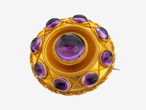 Brož s ametystem ze zlata 14 kt, kolem 1880, žluté zlato 585/000, kvalitní zpracování, kulatá