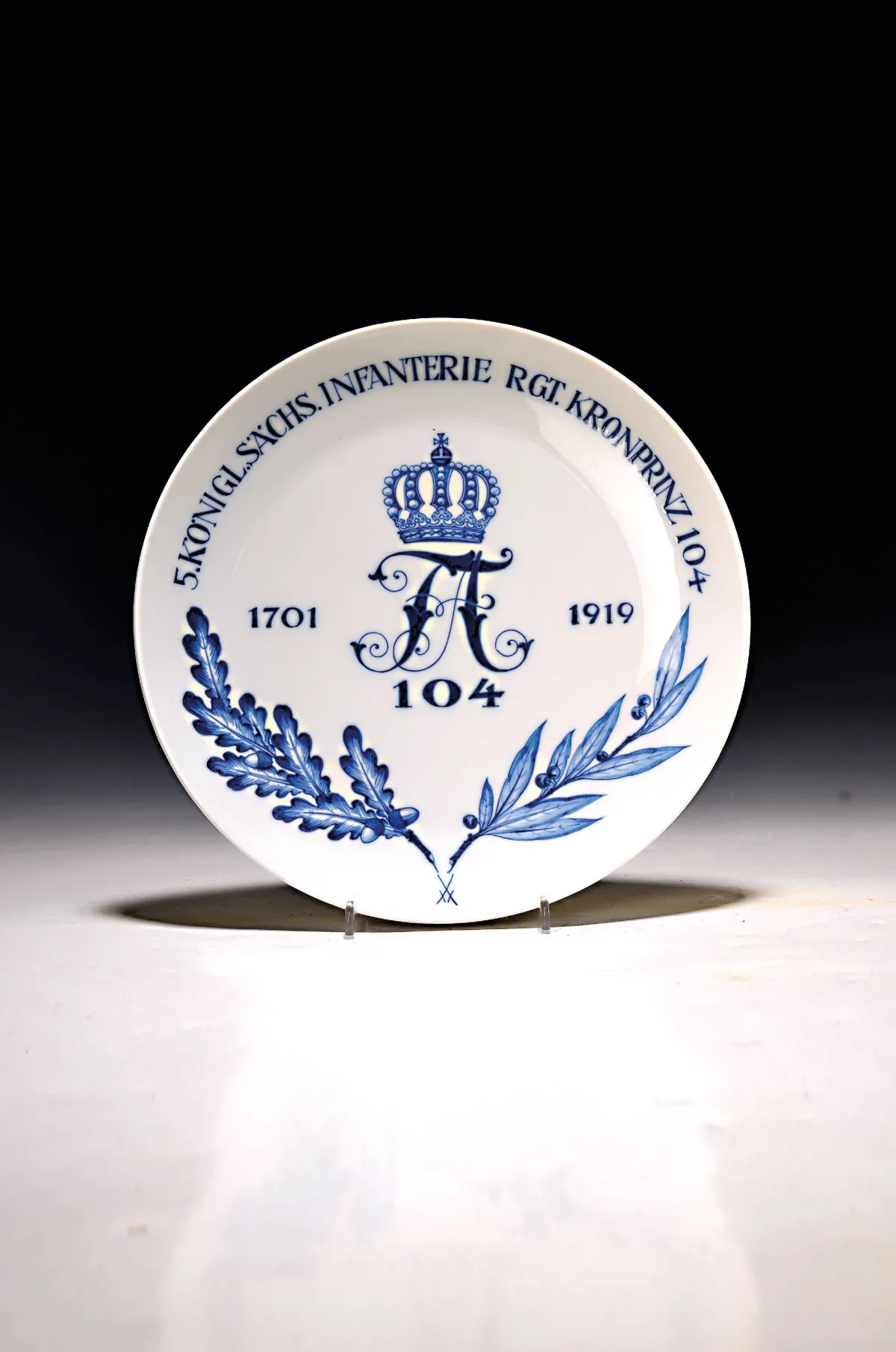 Rezervistní talíř, Meissen, 1919, 5. královský saský pěší pluk Kronprinz 104,