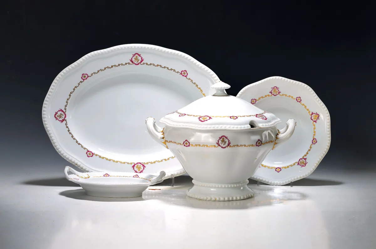Jídelní servis, Rosenthal, 1920/30 léta, porcelán, perlový okraj, jemné bordury