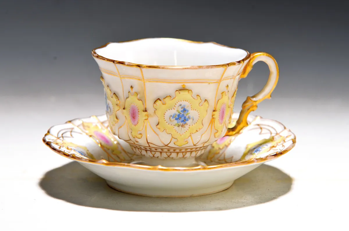 Cup with saucer, Meissen, circa 1880/90, knop swords, porcelain, 2nd choice