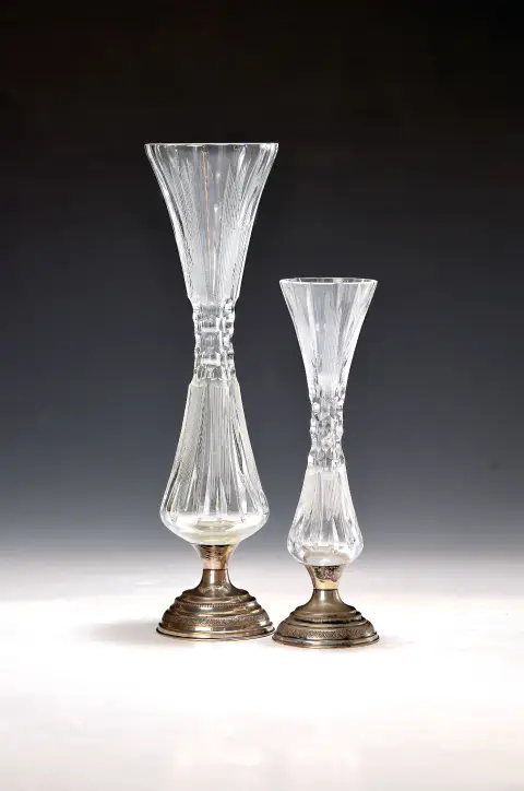 2 vases avec monture en argent, Italie, après 1968, monture de pied en argent 800 (rempli)