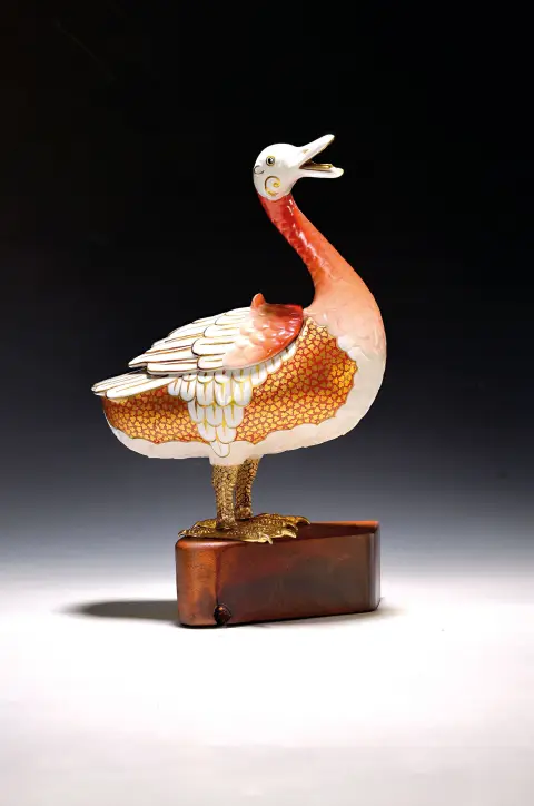 Canard en porcelaine, Italie, probablement Mangani, 2e moitié 20e s., porcelaine, doré