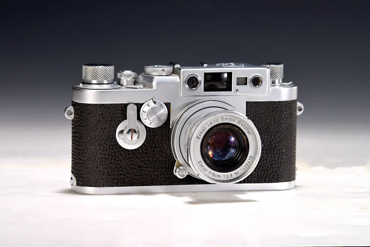 Leica IIIg, 1957, nr 880286, Elmar 50mm, 1:2, wizjer mocno wgnieciony,
