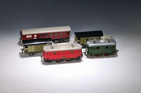 Lot de trains miniatures échelle 0, Buco, Suisse, loco électrique 314 rouge, vers 1953