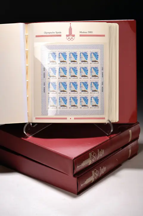Collection de timbres à thème, Jeux Olympiques de Moscou 1980, en 3 volumes, env. 130