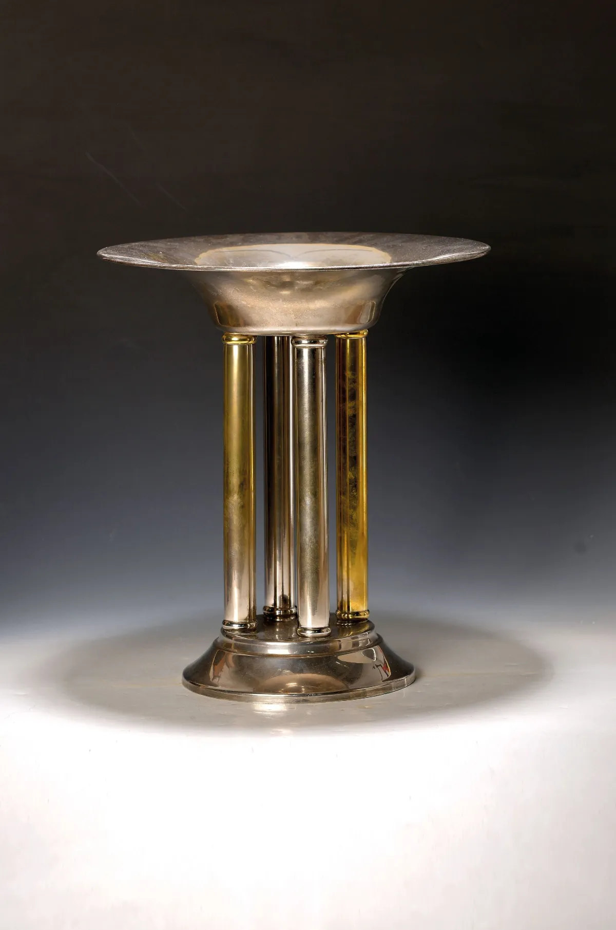 Groot Art Deco-style centerpiece, H.R.W. Fink, Düsseldorf, naoorlogs,