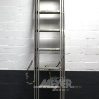 Aluminium extension ladder