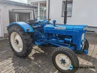 Ciągnik rolniczy FORDSON Super Dexta, rok 64