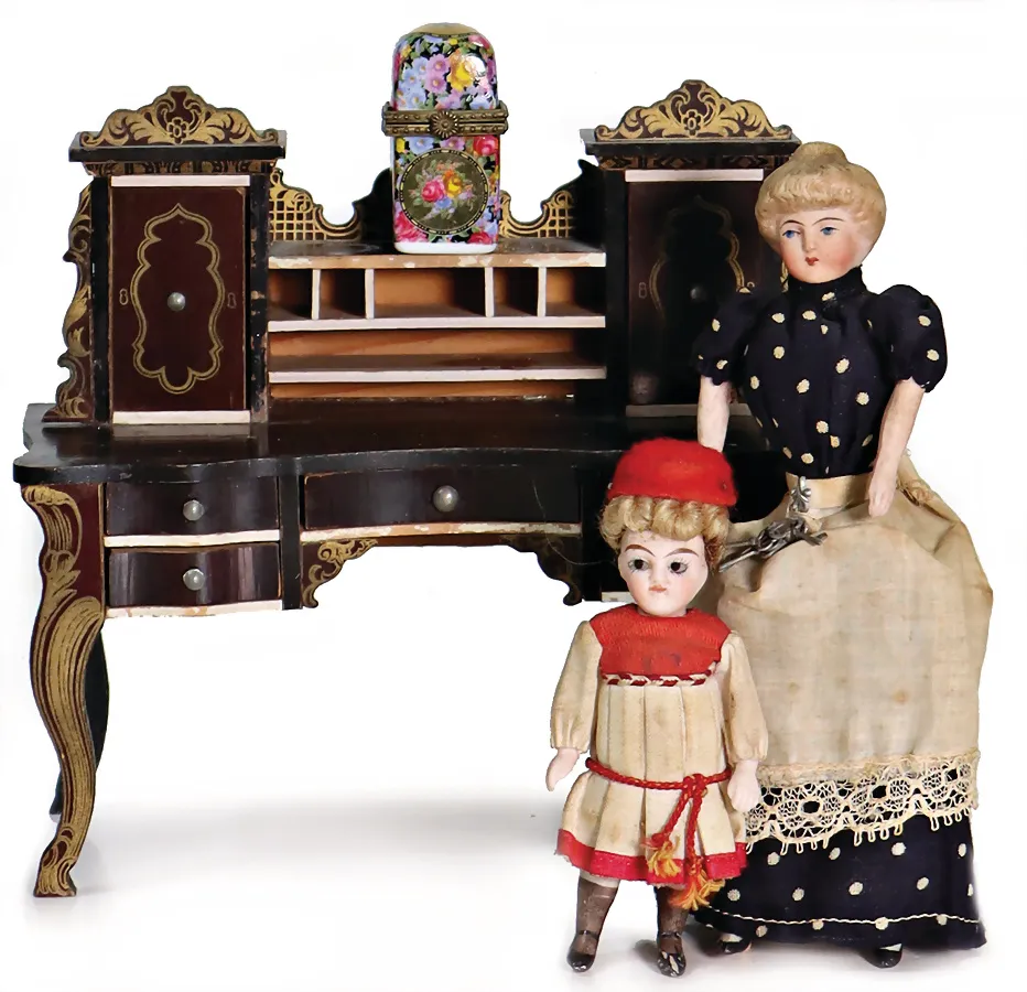 Poppenhuis secretaire