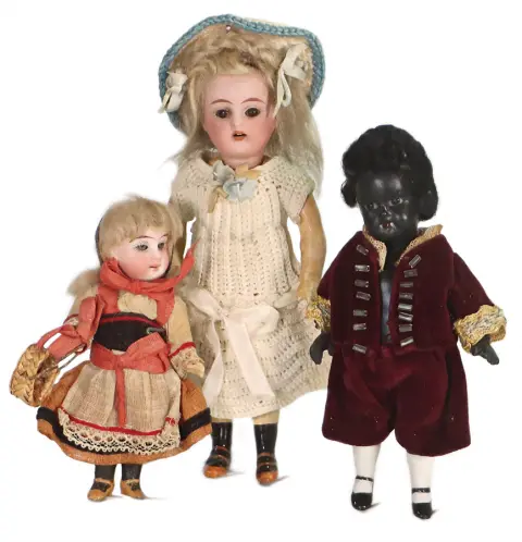 Lot de 3 poupées de maison de poupée