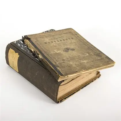 2 livres d'armoiries
