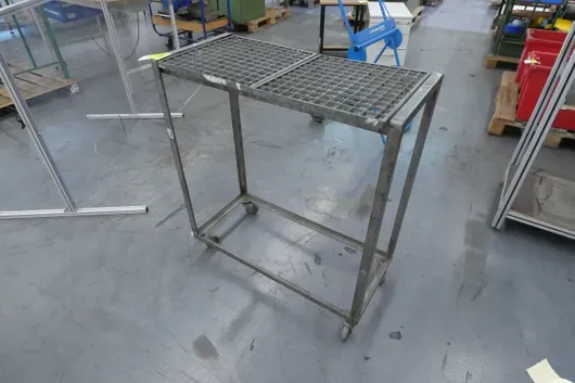 Draining trolley table