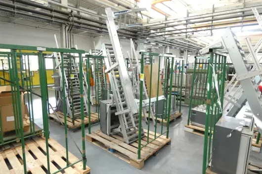 Konvolut Rollenband/Industriebedarf, mit Lagerrunge