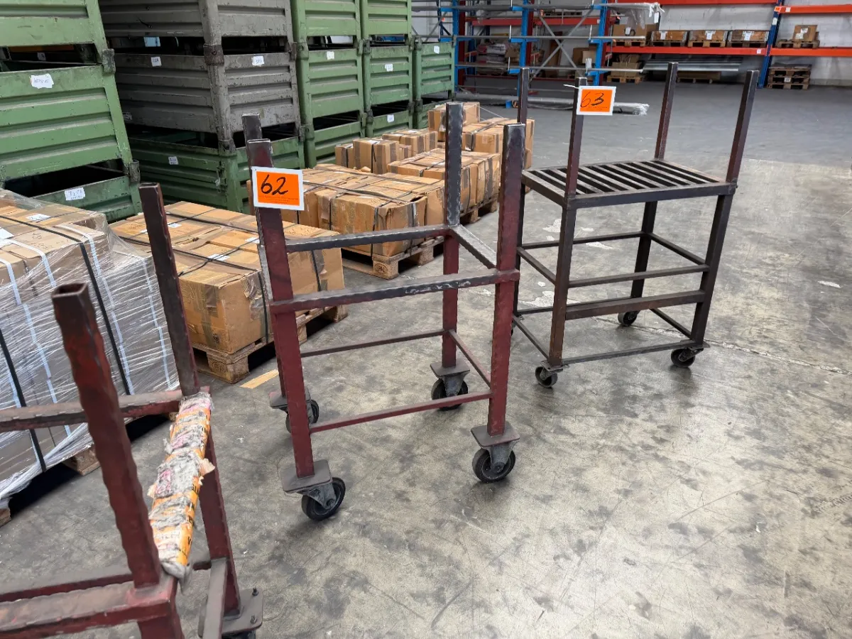 Iron transport trolley