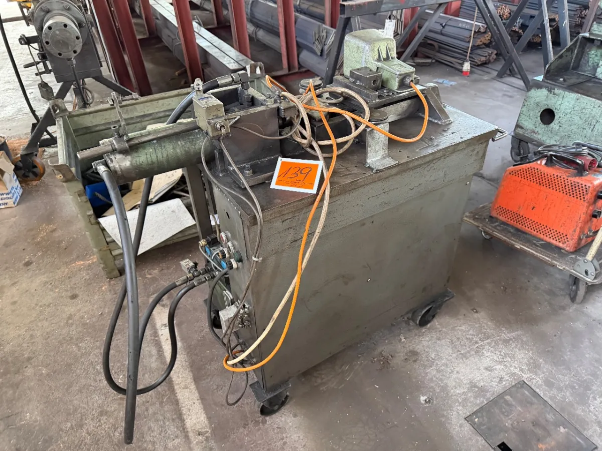 Hydraulický stůl (poloautomatický)