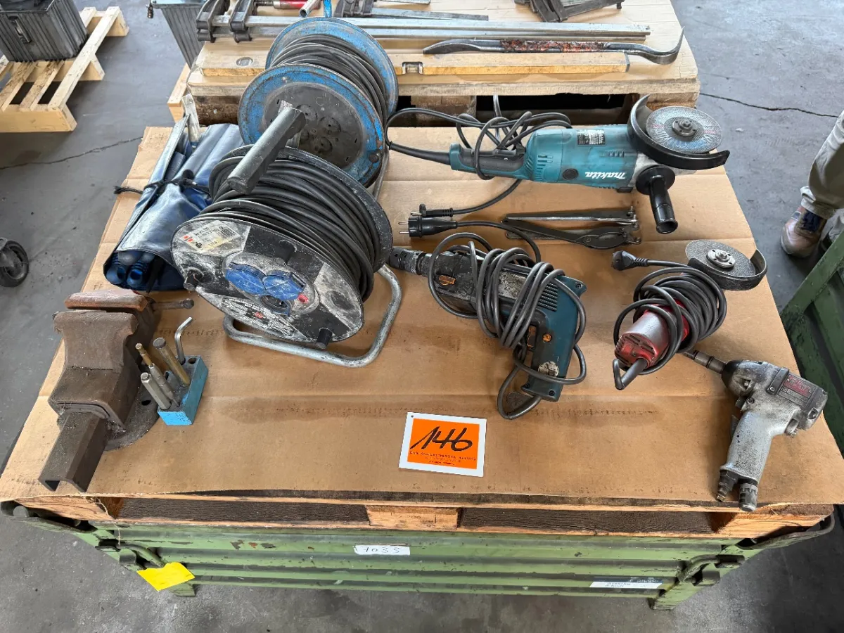 Posten div. Maschinen + 2 Kabeltrommeln