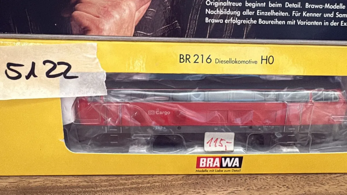 Dieselová lokomotiva (BRAWA)