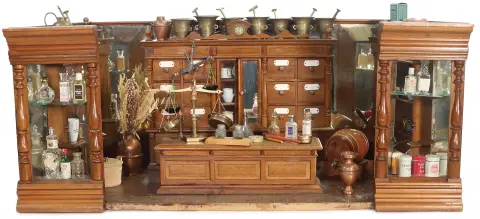 Poppenhuis-apotheek