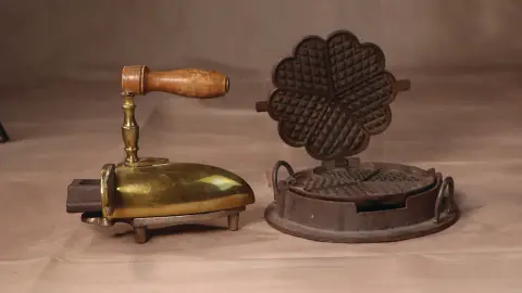 2 delen, poppenkeuken accessoires
