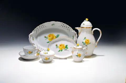 Service à moka rose jaune, Meissen, après 1945, 2e choix, porcelaine, relief, bord doré