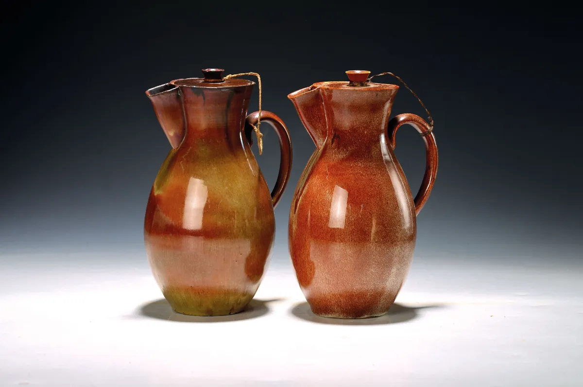 Two Bauhaus cocoa pots, design Otto Lindig, one with Bauhaus workshop mark