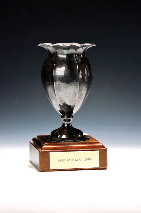 Coupe en argent des Mille Miglia, Padoue, Italie, avant 1990, argent 800, repoussé main
