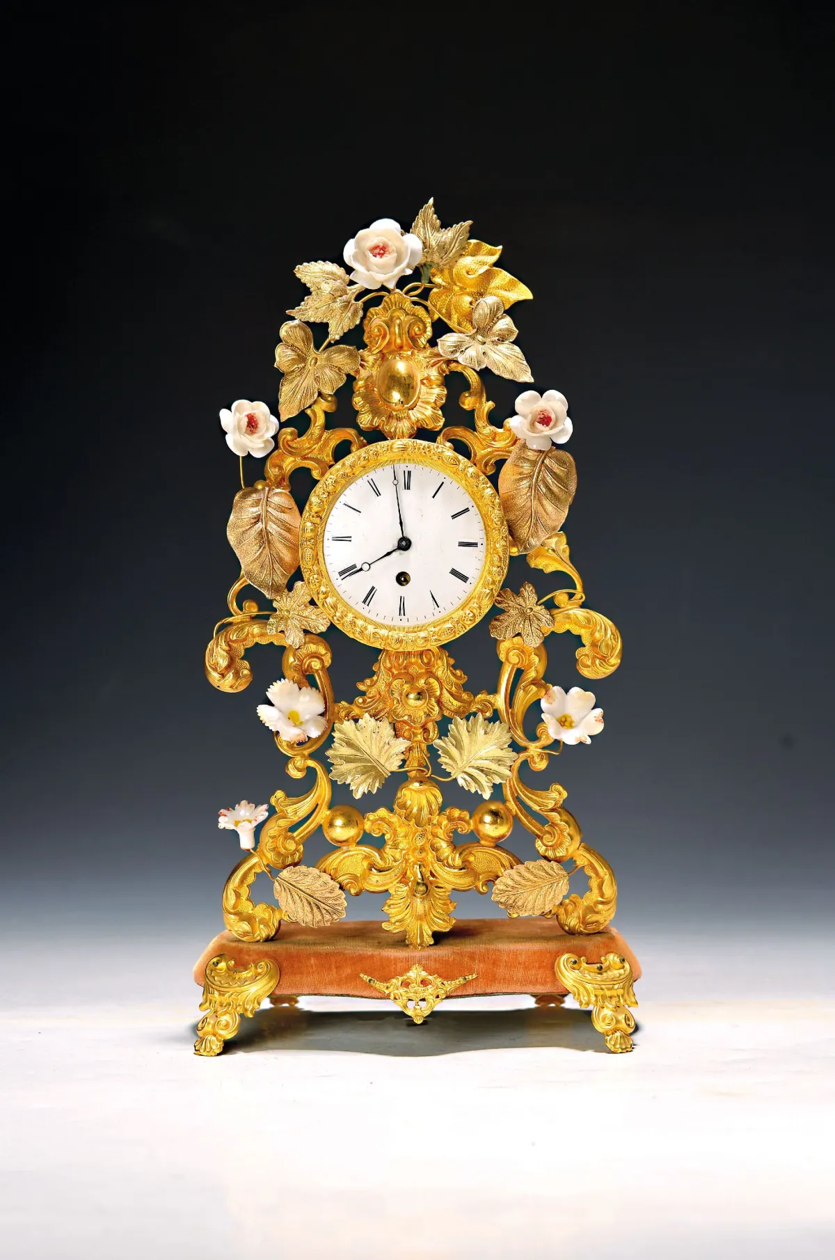 Pendule de table Lambert Paris, France, vers 1900, avec mouvement à fuseau intégré