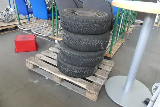 Satz Kompletträder MICHELIN 195/65 R15