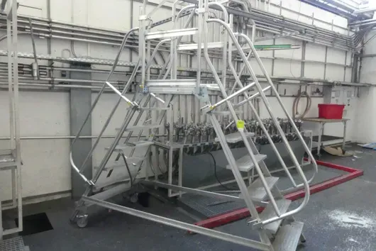GÜNZBURGER platformladder